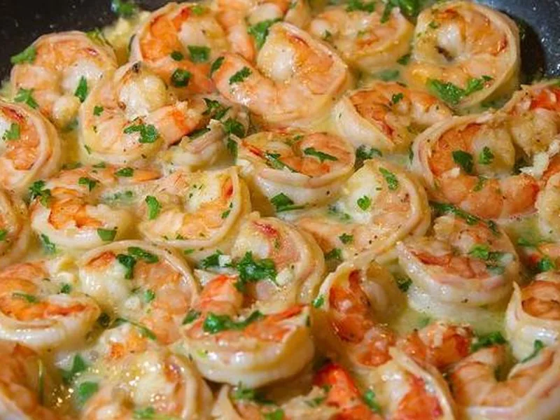 Angebratene Gambas für die Ebbe & Flutsauce